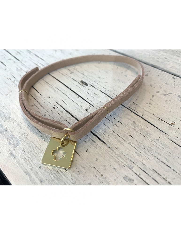 ΜΑΡΤΥΡΙΚΟ ΜΕ ΤΕΤΡΑΓΩΝΟ...